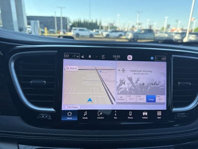 2022 Chrysler Pacifica Limited AWD