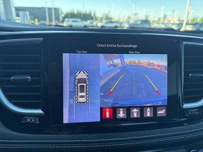 2022 Chrysler Pacifica Limited AWD