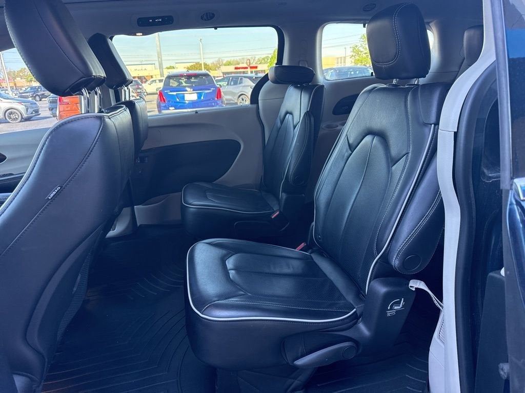 2022 Chrysler Pacifica Limited AWD