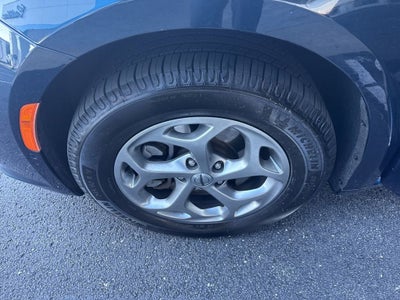 2022 Chrysler Pacifica Limited AWD