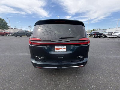 2022 Chrysler Pacifica Limited AWD
