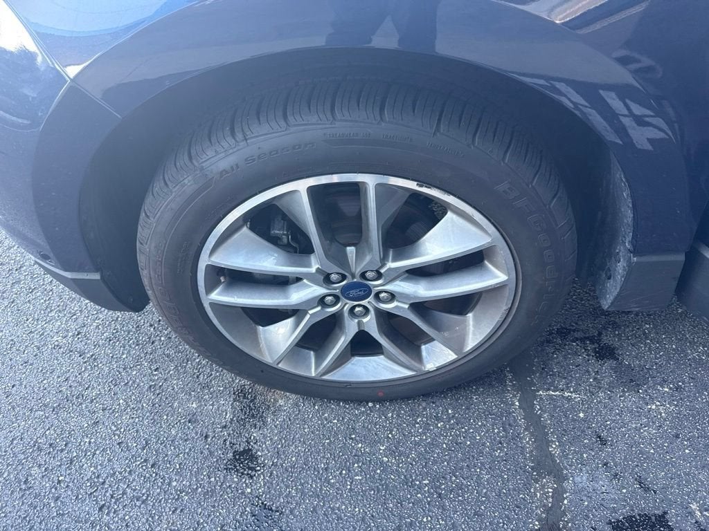 2017 Ford Edge Titanium