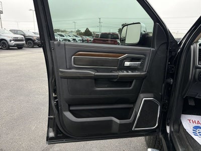 2022 RAM 2500 Laramie Crew Cab 4x4 6'4" Box