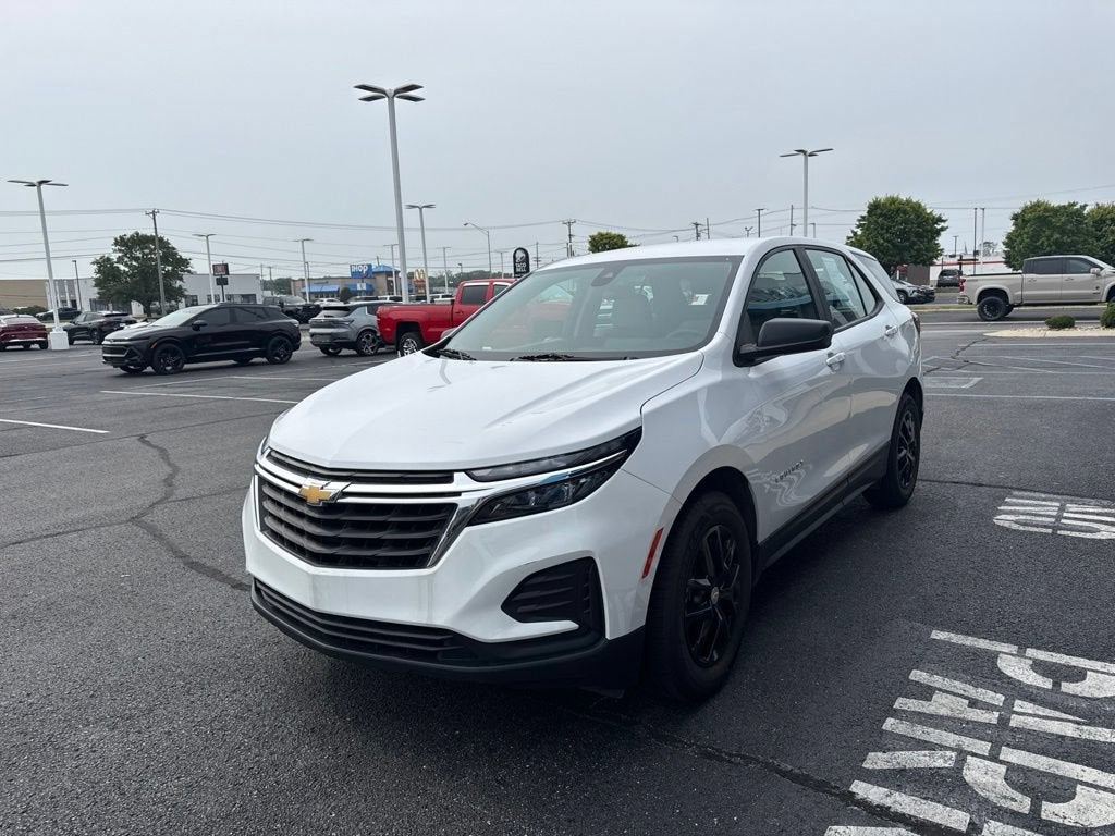 2023 Chevrolet Equinox LS