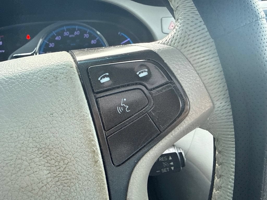 2014 Toyota Sienna XLE V6 8 Passenger