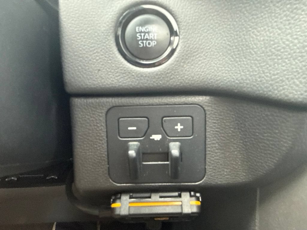 2026 Toyota Tundra Limited CrewMax 5.5' Bed