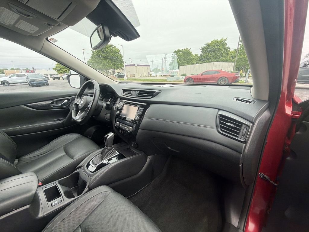 2017 Nissan Rogue SL