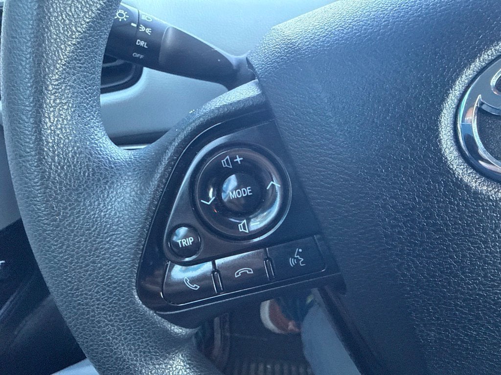 2021 Toyota Prius LE