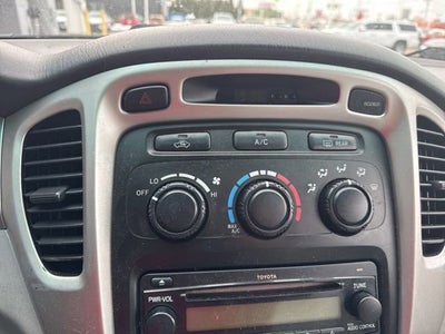 2006 Toyota Highlander w/3rd Row