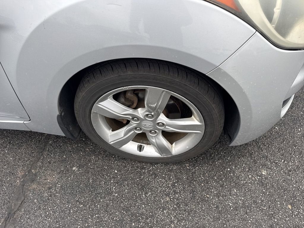 2012 Hyundai Veloster w/Gray Int