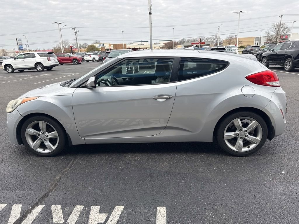 2012 Hyundai Veloster w/Gray Int