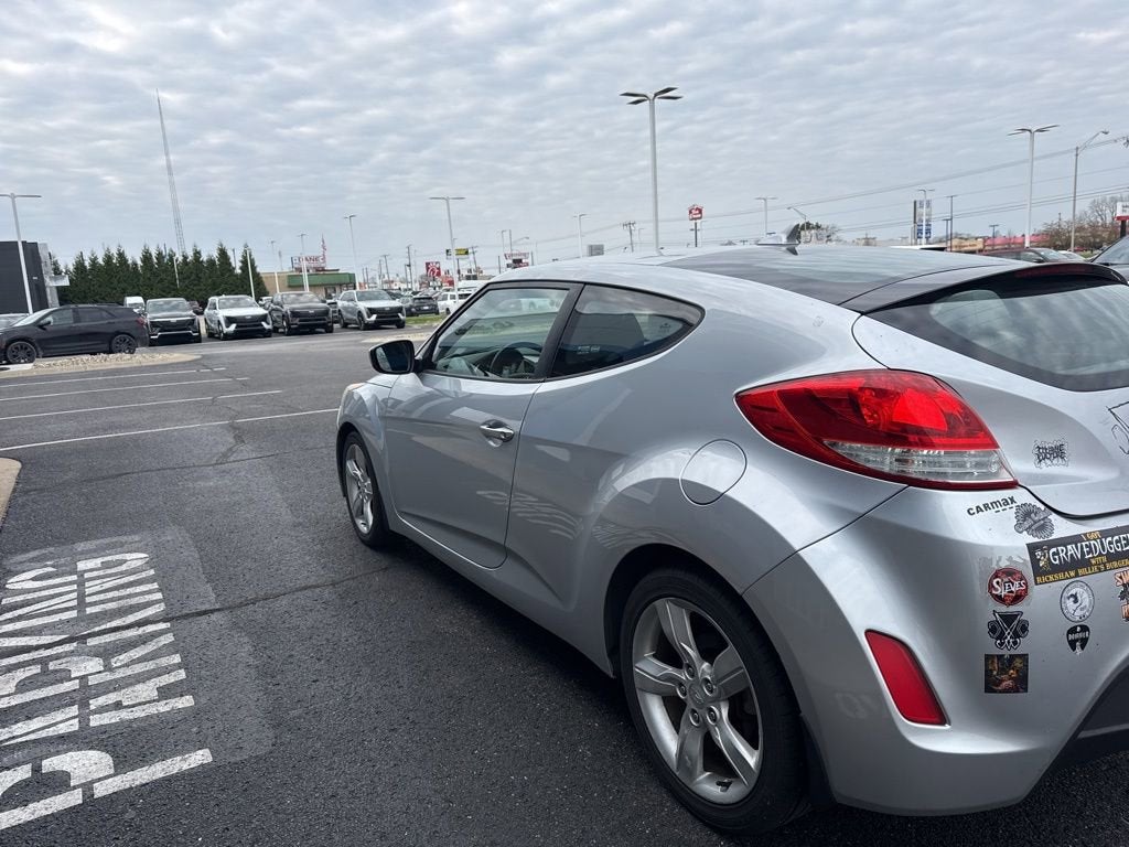 2012 Hyundai Veloster w/Gray Int