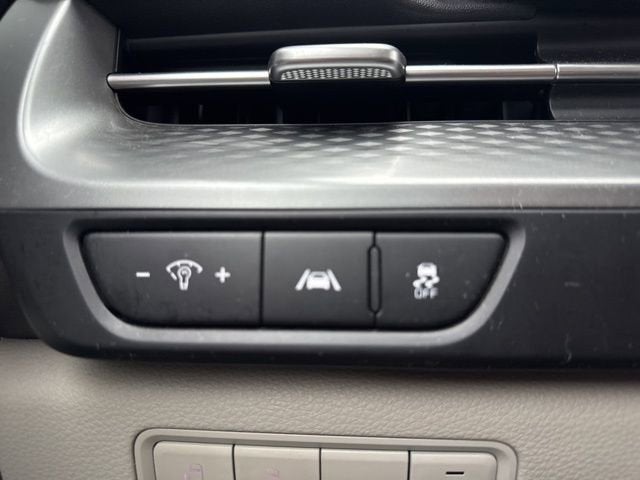 2023 Kia Carnival LX