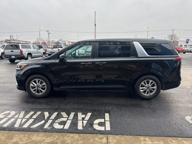 2023 Kia Carnival LX