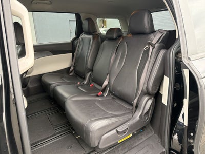 2023 Kia Carnival LX