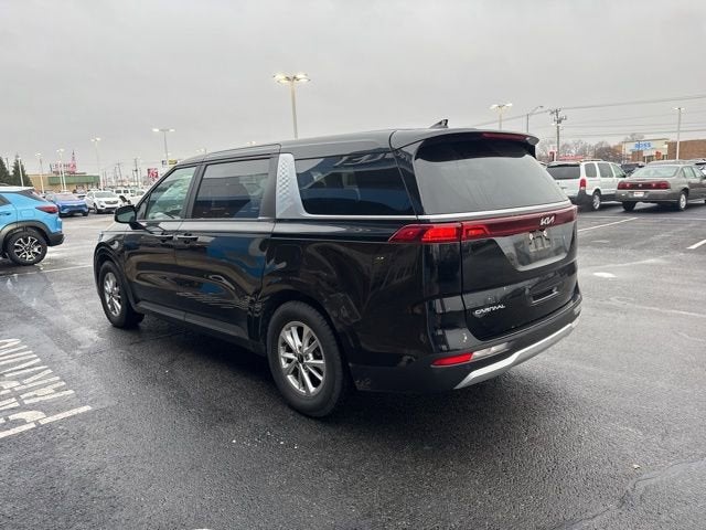 2023 Kia Carnival LX