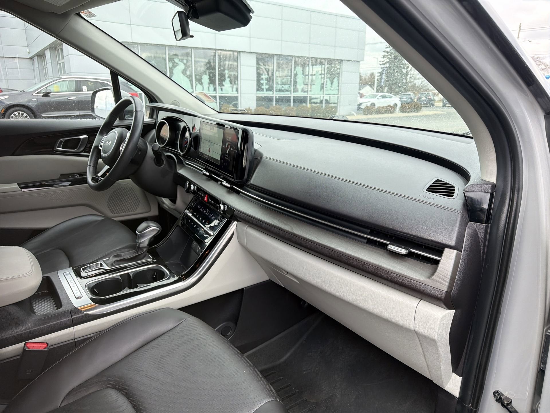 2024 Kia Carnival EX