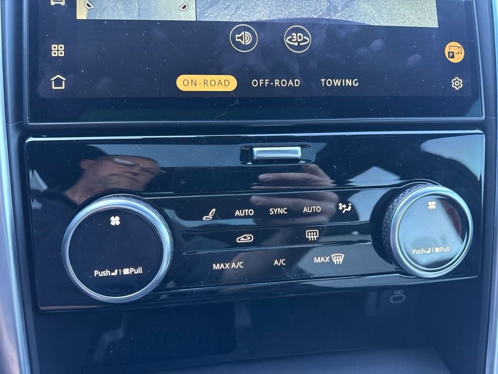 2023 Land Rover Discovery P360 S R-Dynamic