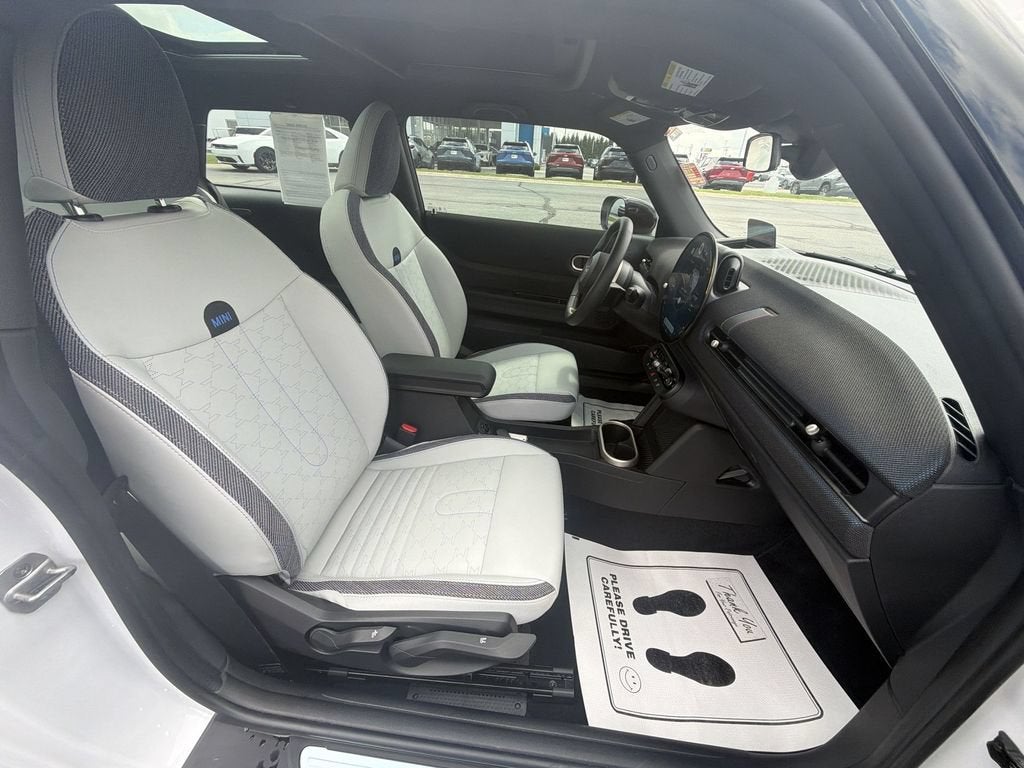 2025 MINI Hardtop 2 Door Cooper