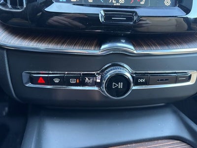 2025 Volvo XC60 Ultra